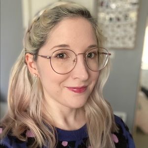 Meet your Posher, Emma